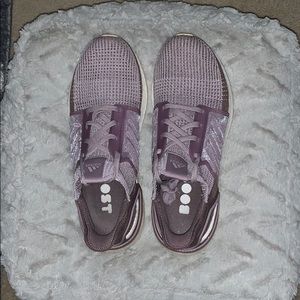 Women’s Adidas Ultraboost 19s